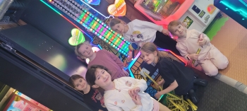 Uśmiechnięte dziewczynki 