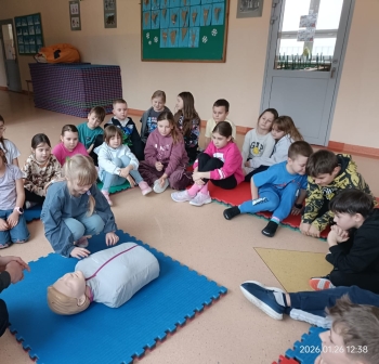 utralamy wiadomości i ćwiczenia z pierwszej pomocy
