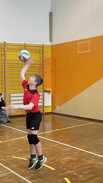 półfinały wojewódzkie czwórek siatkarskich chłopców klasa 6