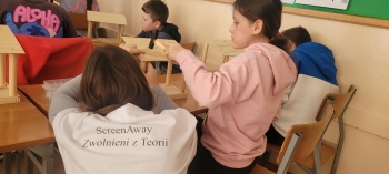 Wspólne robienie karmników