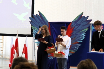 ZAKOŃCZENIE KLAS 8 25 - 26 (23).JPG