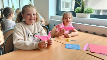 dziewczynki i origami 