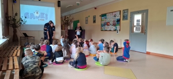 Wizyta policjanta i Pani z Sanepidu