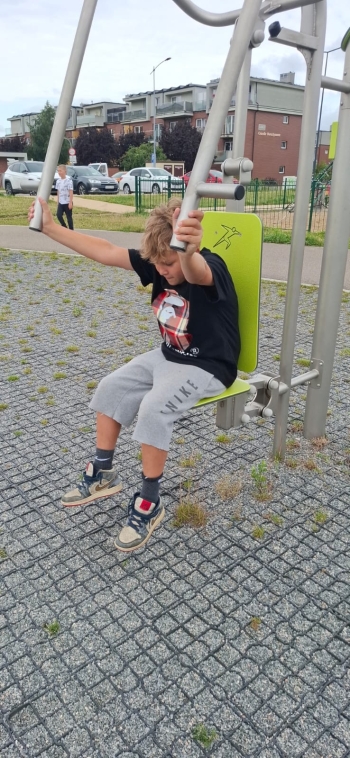 Zabawa na placu zabaw