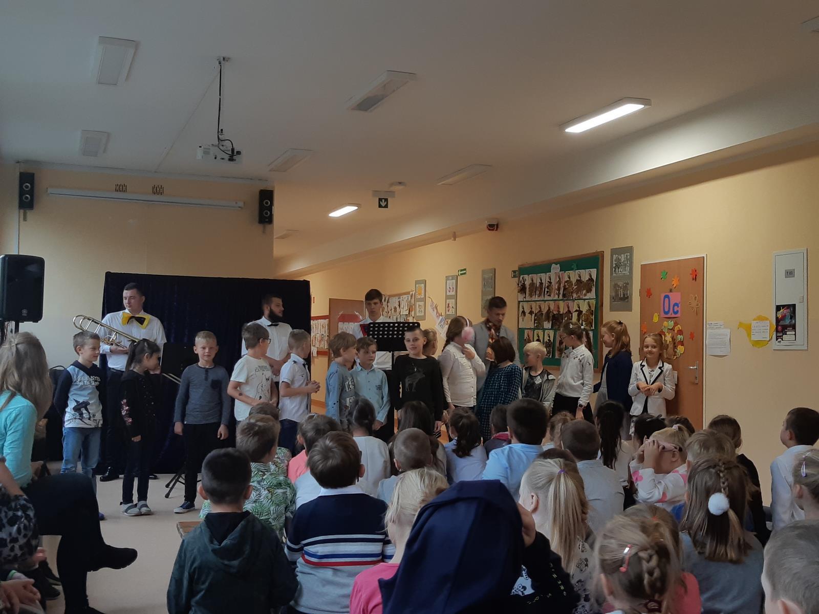 Szkoła Dla Rodziców Pruszcz Gdański Koncert umuzykalniający - Muzyczne zawody - Szkoła Podstawowa nr 2 w