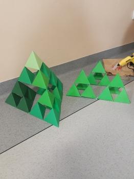 7c piramida sierpińskiego laboratoria przyszłości3