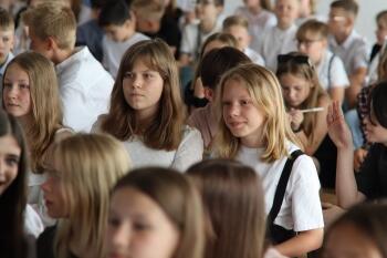 ZAKOŃCZENIE ROKU SZKOLNEGO KLAS V (8).JPG