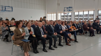 il20251017_944874915_xlarge