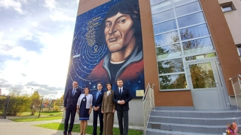 il20251017_944874907_xlarge