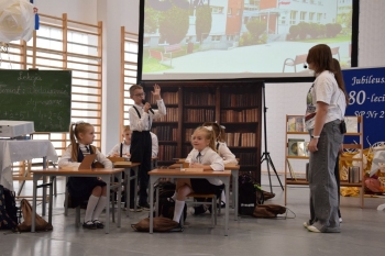 il20251017_944874923_xlarge