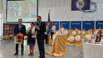 il20251017_944875865_xlarge