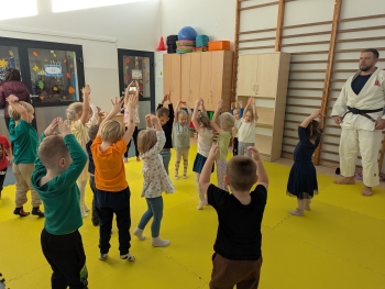 PXL_20251106_124527125.MP~3