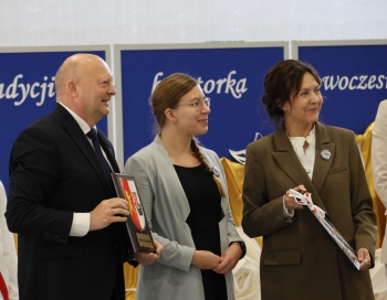 6. Życzenia dla szkoły-Starostwo Powiatowe — kopia.JPG