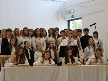 12..Zespół muzyczny — kopia.JPG