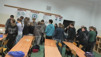 dowiadujemy się jak przewodzi prąd