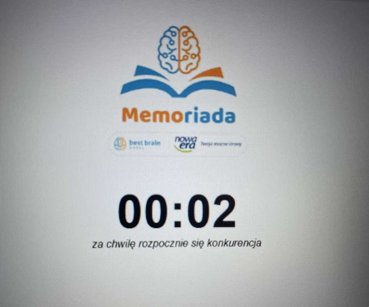 Dzień Matematyki w klasie 7b – nauka, pamięć i muzyczna współpraca