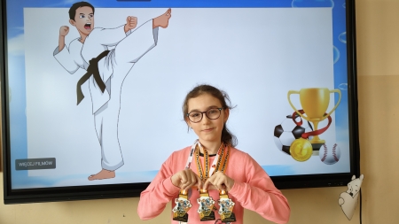 Sportowy sukces Mai z 2 A