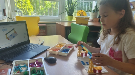 Klocki Lego Education na kolejnych zajęciach dodatkowych