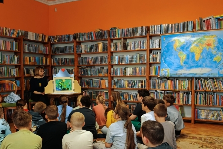 KLASA 3B W POWIATOWEJ I MIEJSKIEJ BIBLIOTECE PUBLIZNEJ W PRUSZCZU GDAŃSKIM