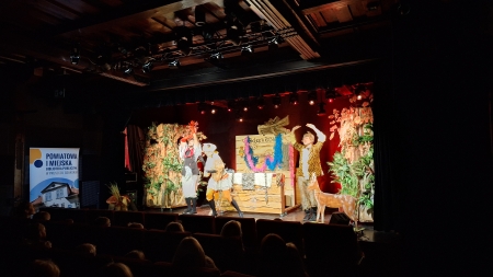 ''Opowiedział Dzięcioł Sowie''- udział dzieci w musicalu.